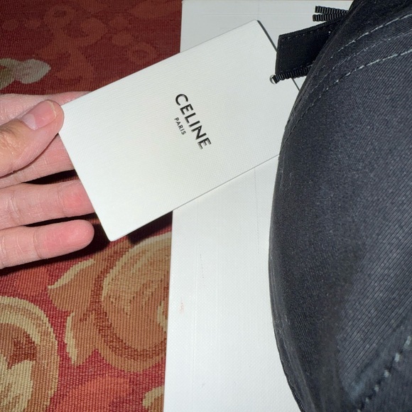 Celine Black Hat with Cream Emblem - Picture 4 of 4